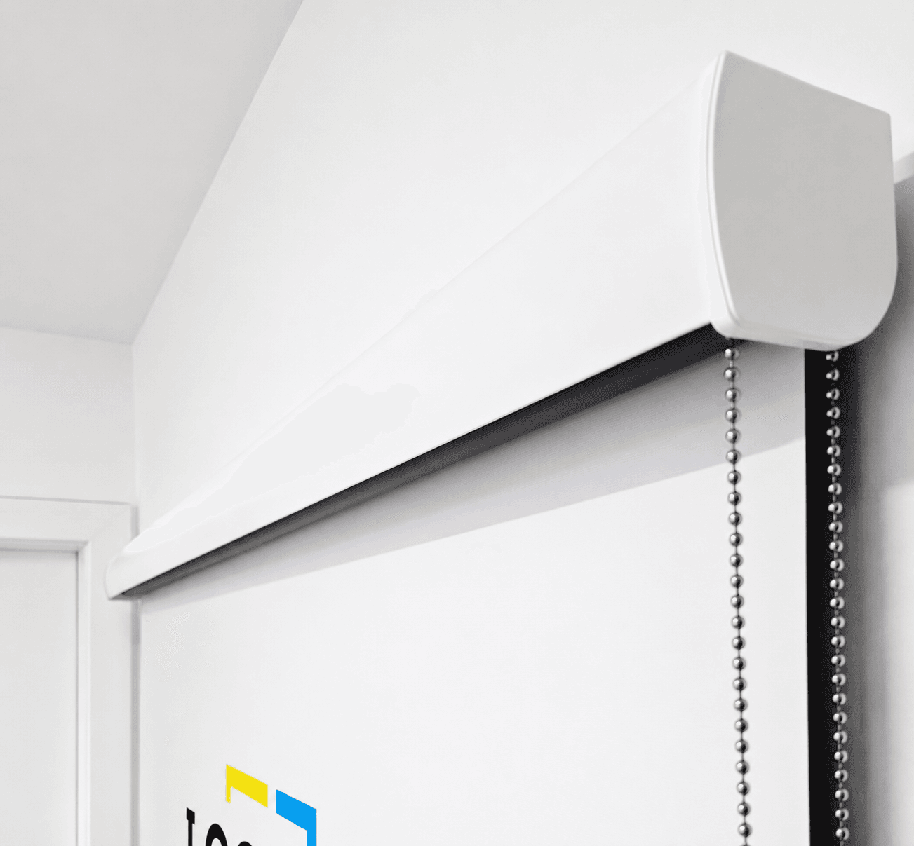 Close-up of whiteboard blind sleek white headbox and mechanism